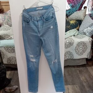 (500) Signature by Levi Strauss Light Wash Ripped Skinny Jeans